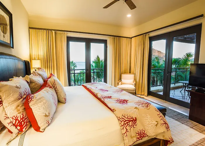Hacienda Club & Residences