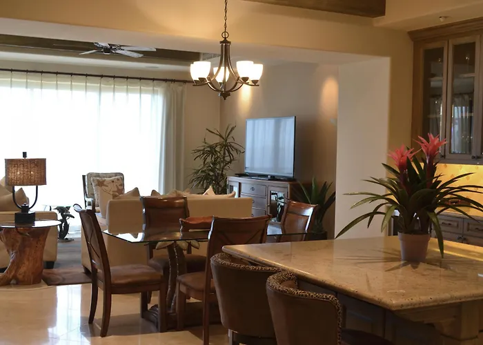 Hacienda Club & Residences